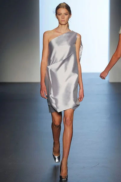 Look 36